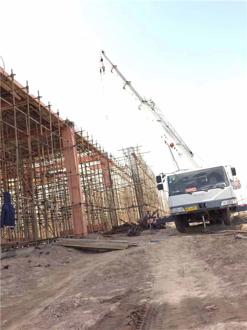 微山县吊车作业的安全注意事项有哪些？