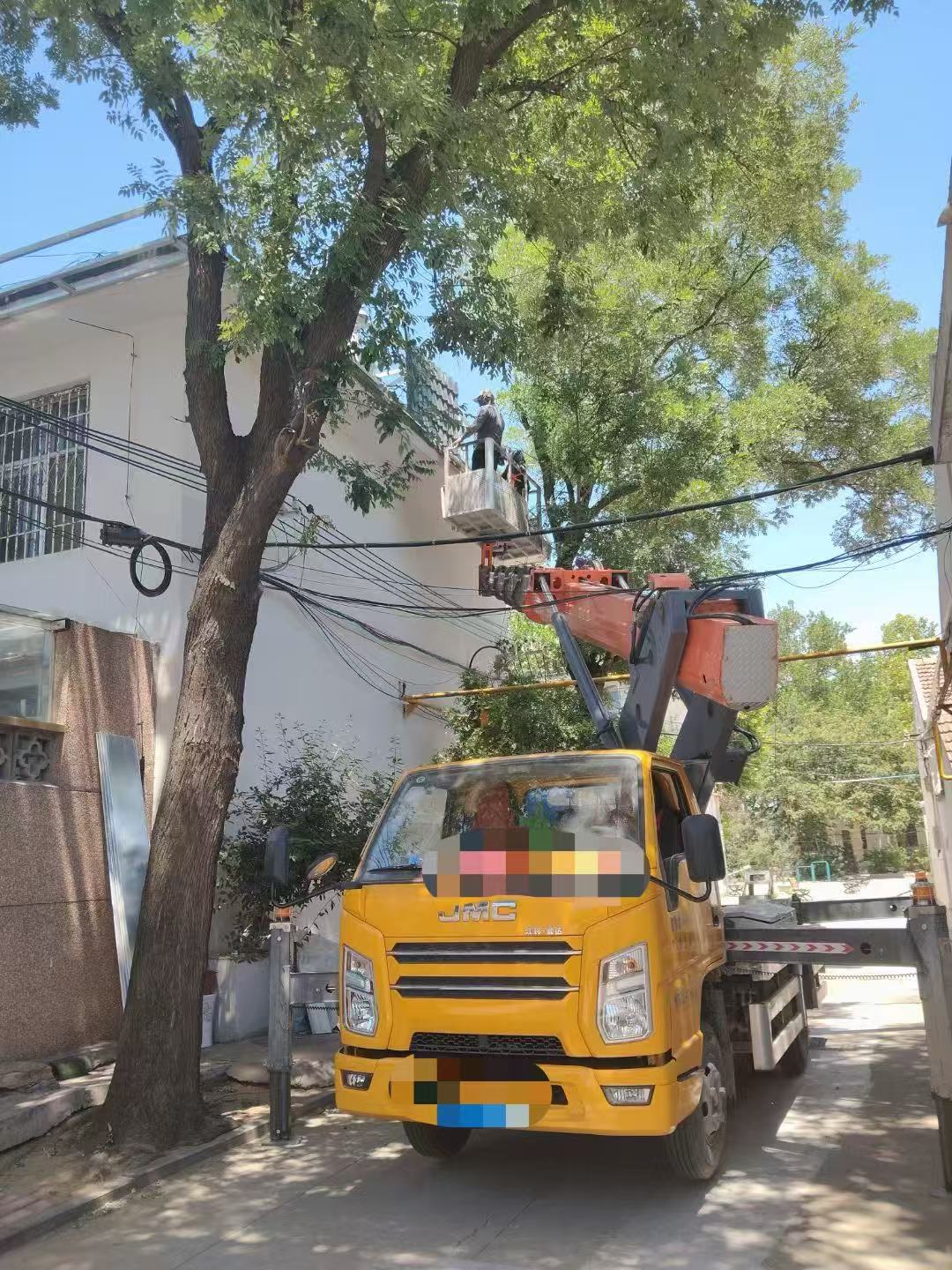 微山县高空作业车能吊装重物吗？最大承载多少公斤？